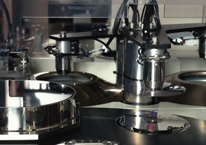 マルチ表示機能付きPC切替器　RPM-400FHD